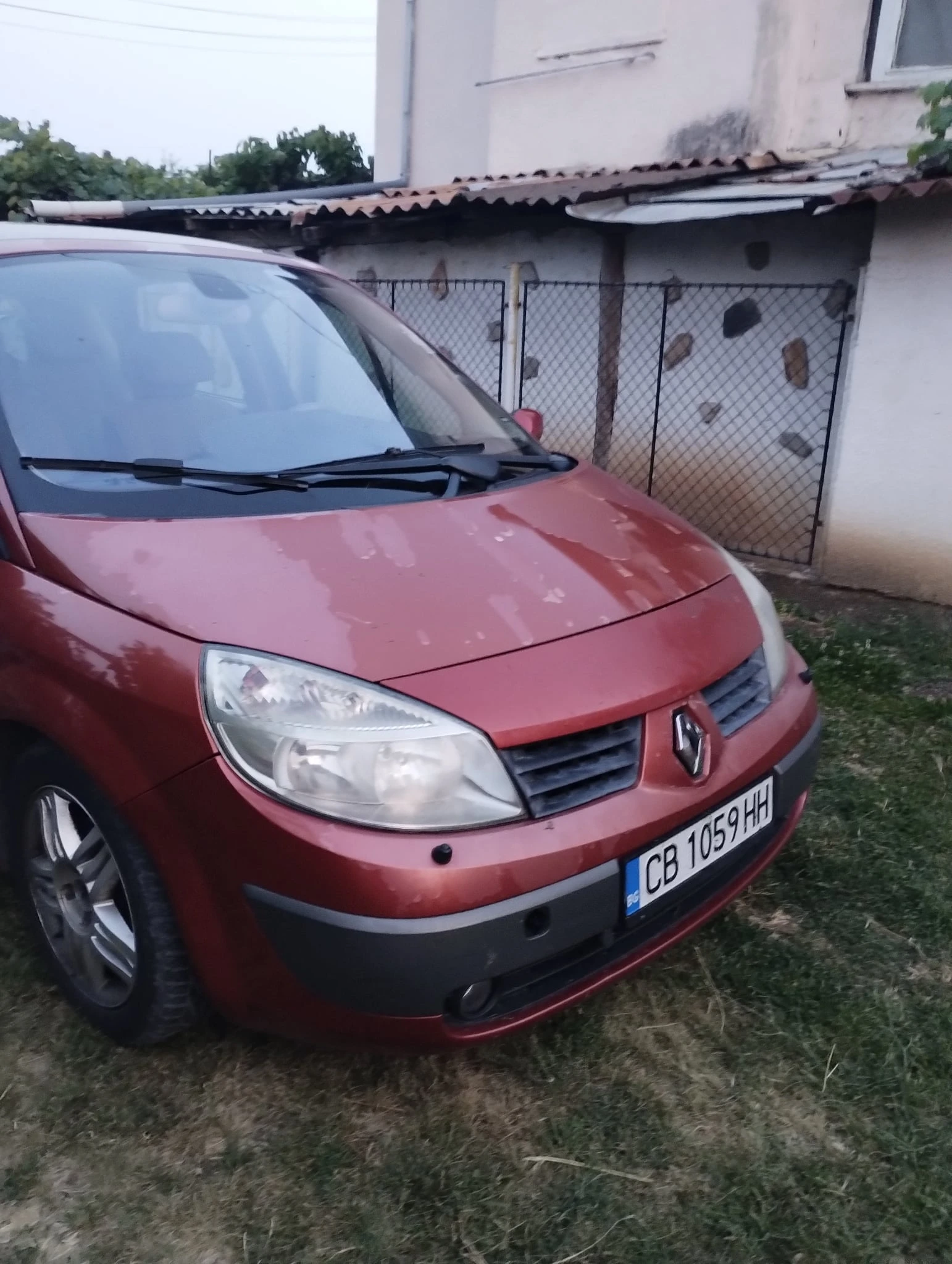 Renault Scenic 2.0 АГУ, снимка 12 - Автомобили и джипове - 53784281