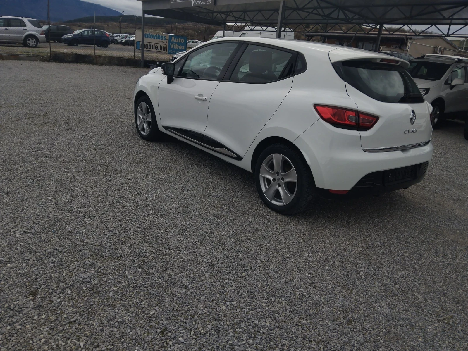 Renault Clio 1.5DCi75ксНАВИ, снимка 6 - Автомобили и джипове - 54088797