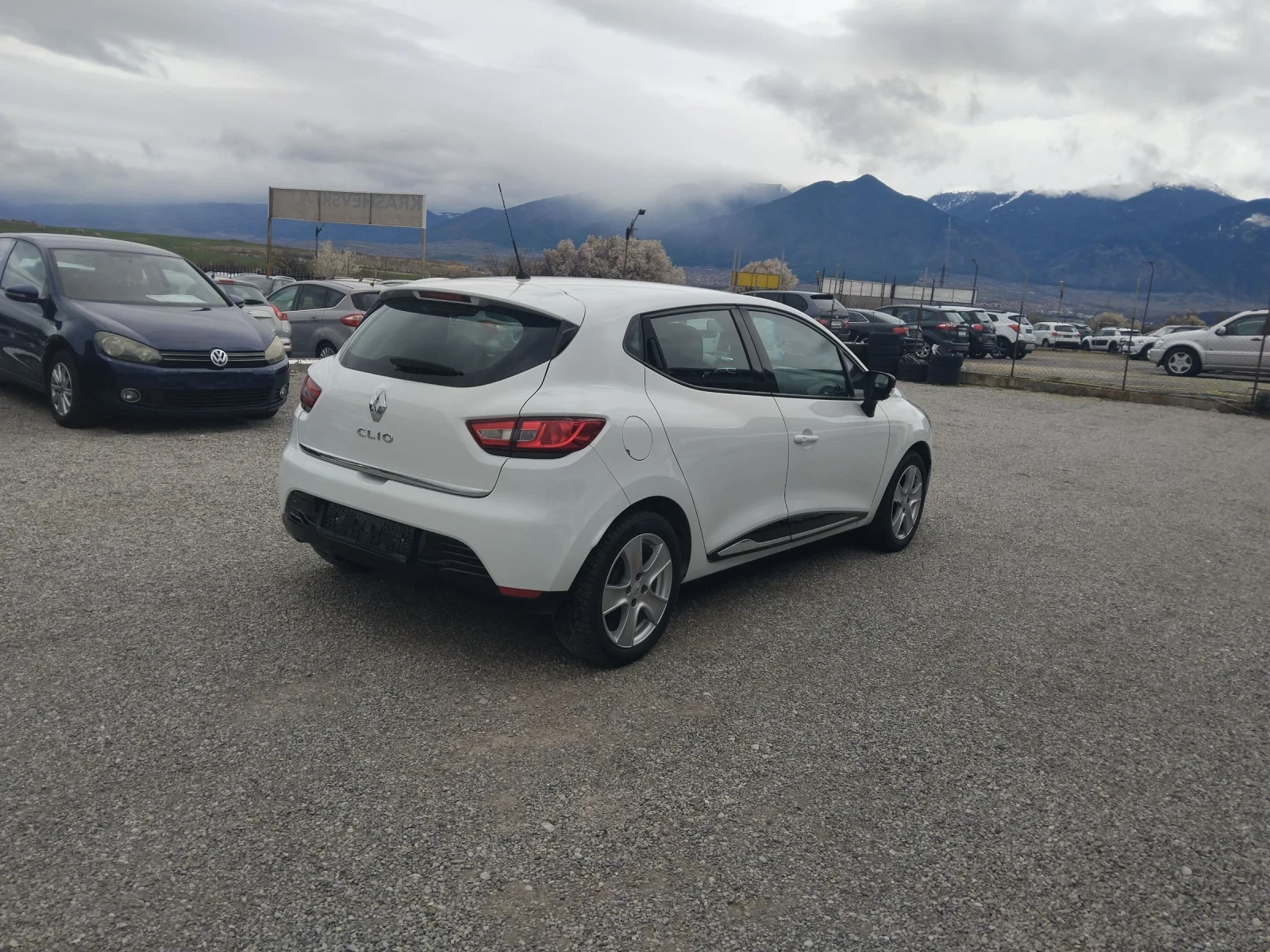 Renault Clio 1.5DCi75ксНАВИ, снимка 7 - Автомобили и джипове - 54088797