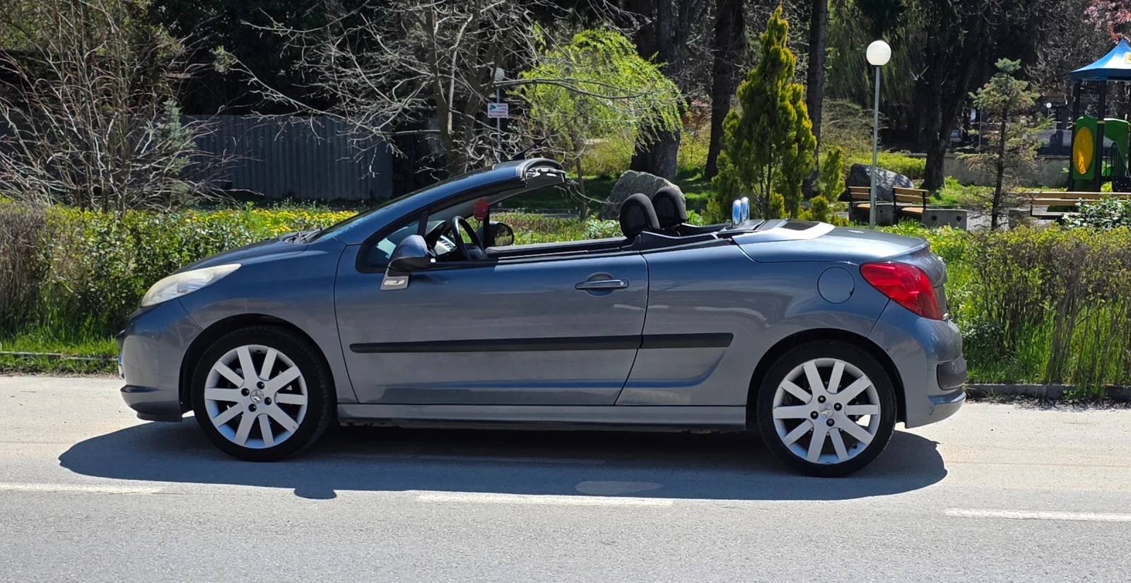 Peugeot 207 CC, снимка 6 - Автомобили и джипове - 54284351