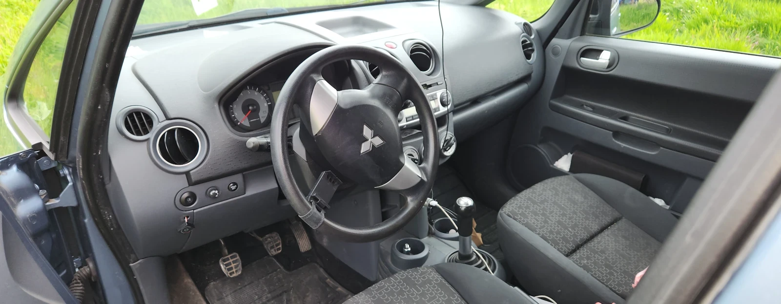 Mitsubishi Colt 1.1 ClearTec 75hp, снимка 5 - Автомобили и джипове - 54345175