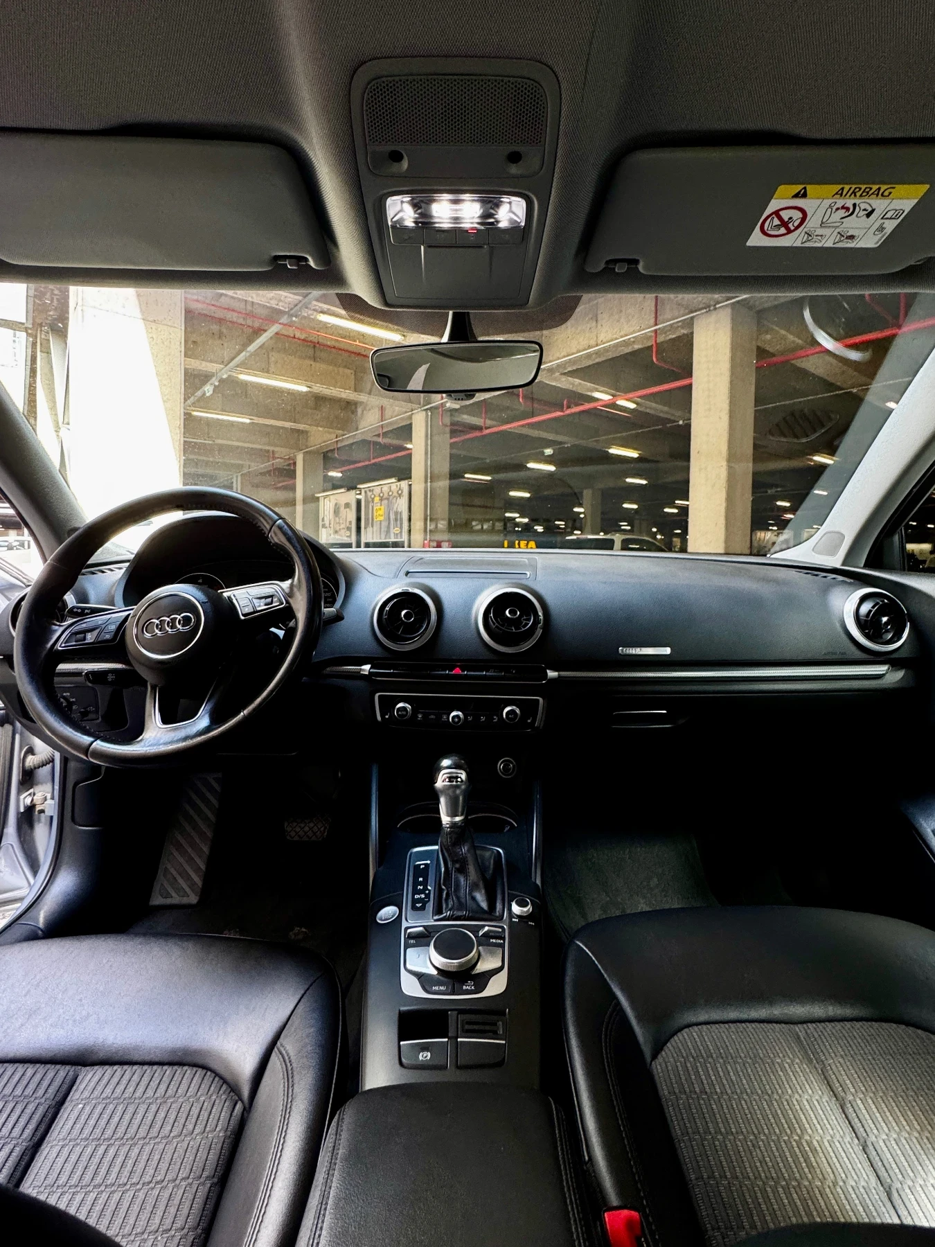 Audi A3 Limousine Facelift 1.6 TDI S tronic | Реални км., снимка 13 - Автомобили и джипове - 54486063