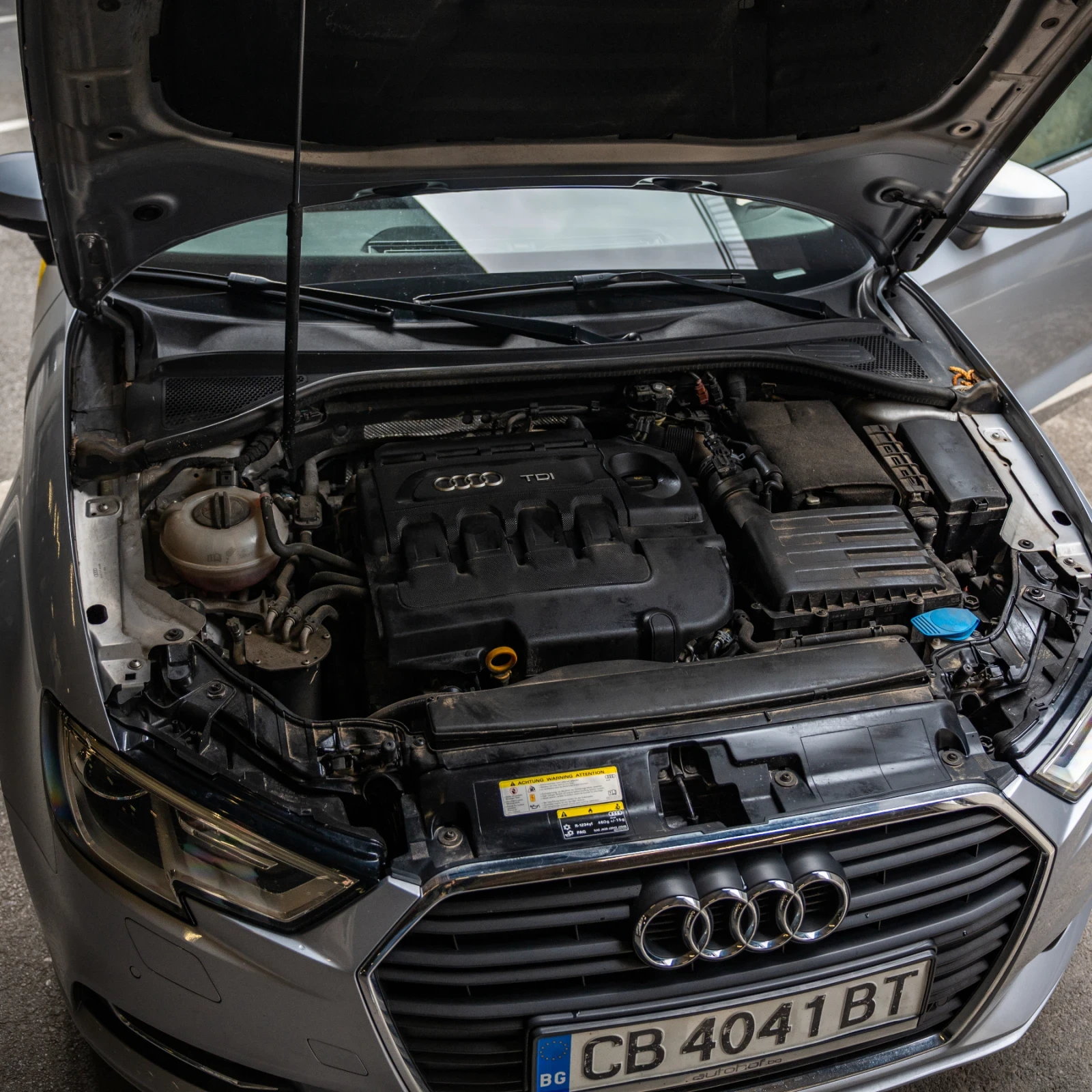 Audi A3 Limousine Facelift 1.6 TDI S tronic | Реални км., снимка 10 - Автомобили и джипове - 54486063