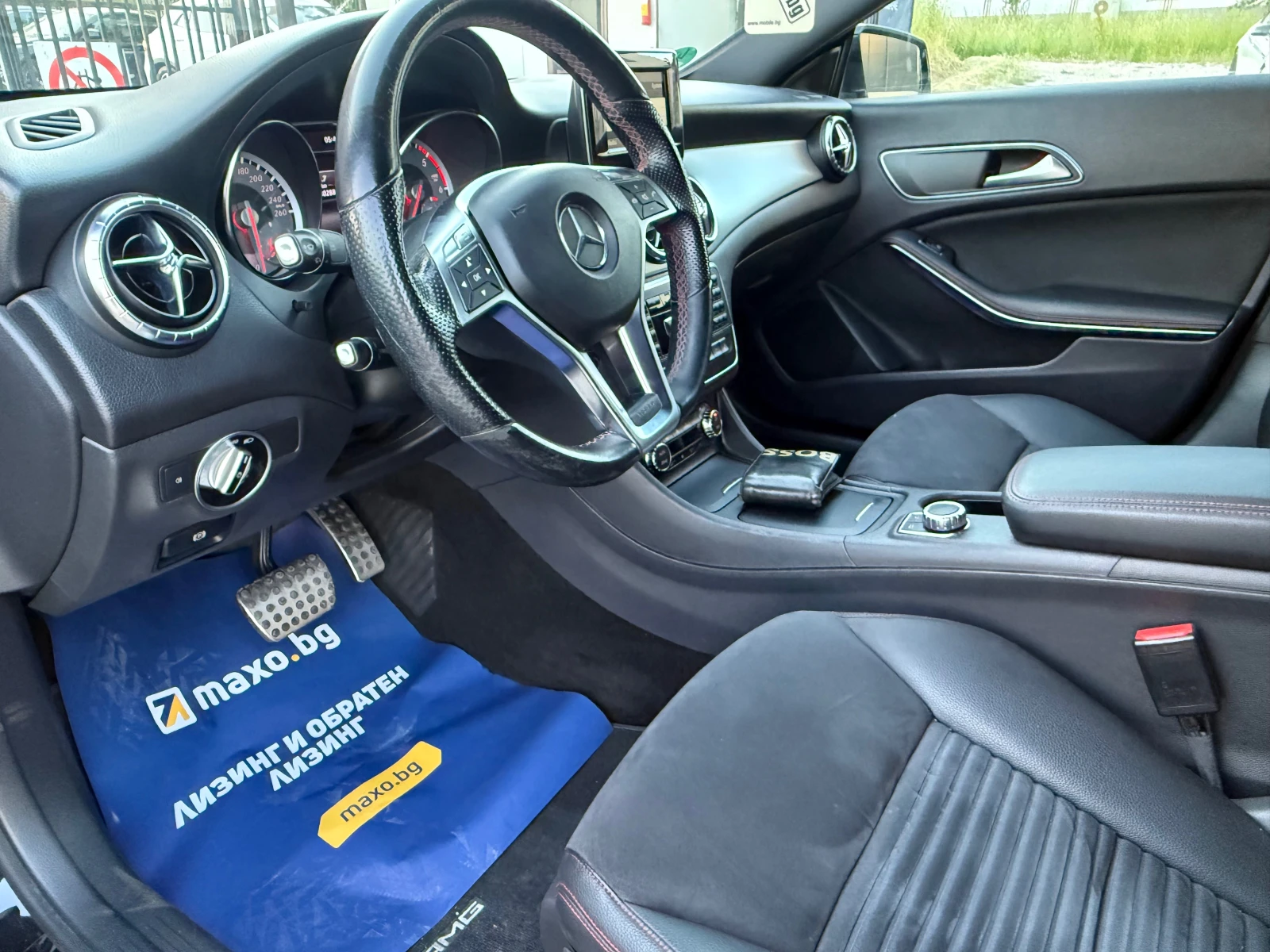 Mercedes-Benz CLA 220 AMG, снимка 8 - Автомобили и джипове - 54763373