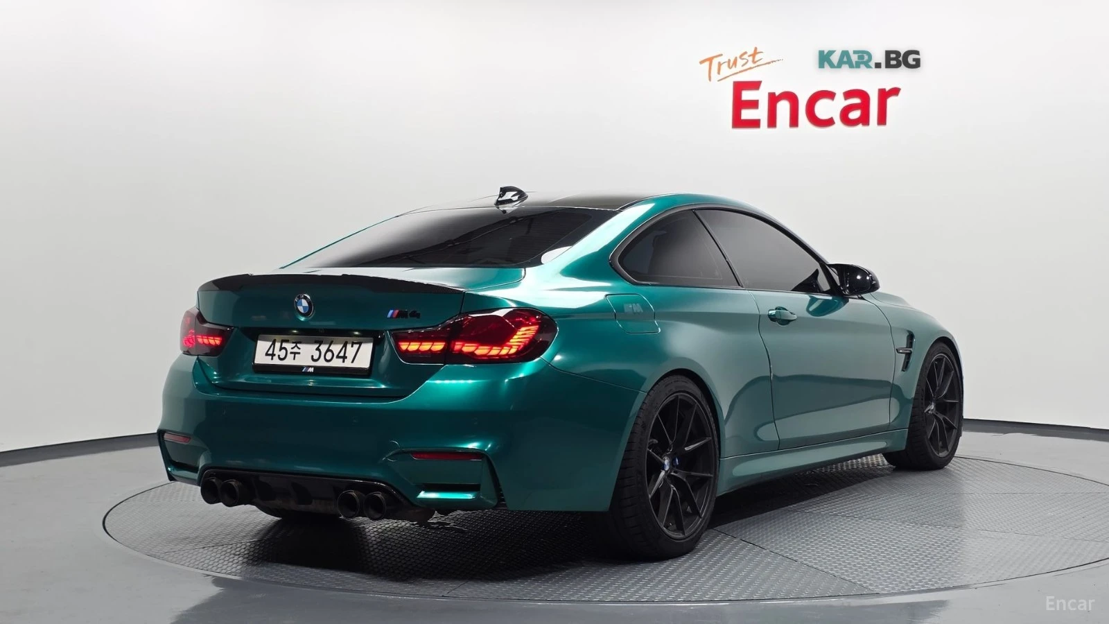 BMW M4 CARBON* HUD* КОЖА* НАВИ* 360, снимка 2 - Автомобили и джипове - 55172970