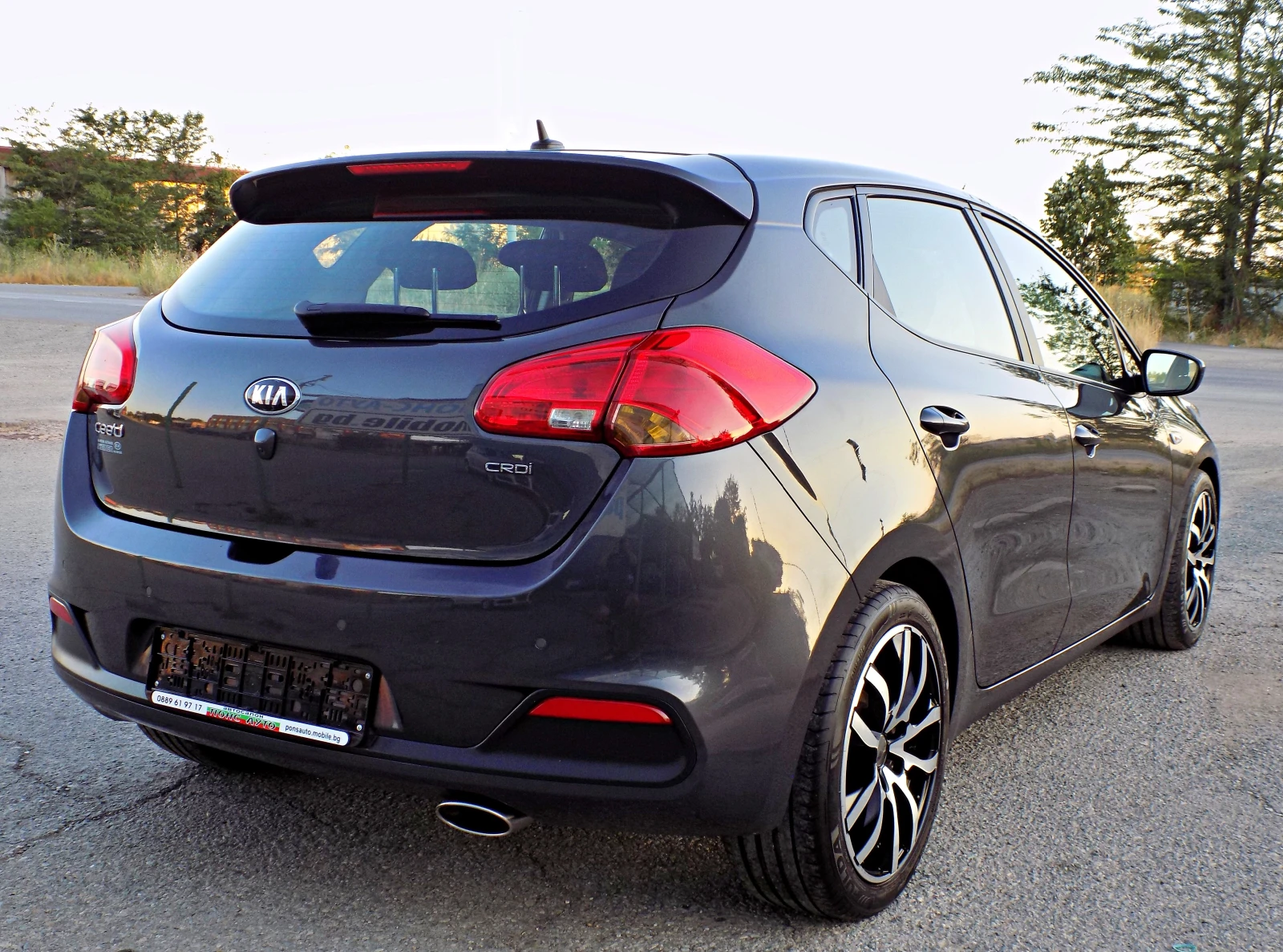 Kia Ceed 1.4CRDi/КЛИМАТРОНИК/NAVi/КАМЕРА/LED/КАТО НОВА, снимка 4 - Автомобили и джипове - 55244878