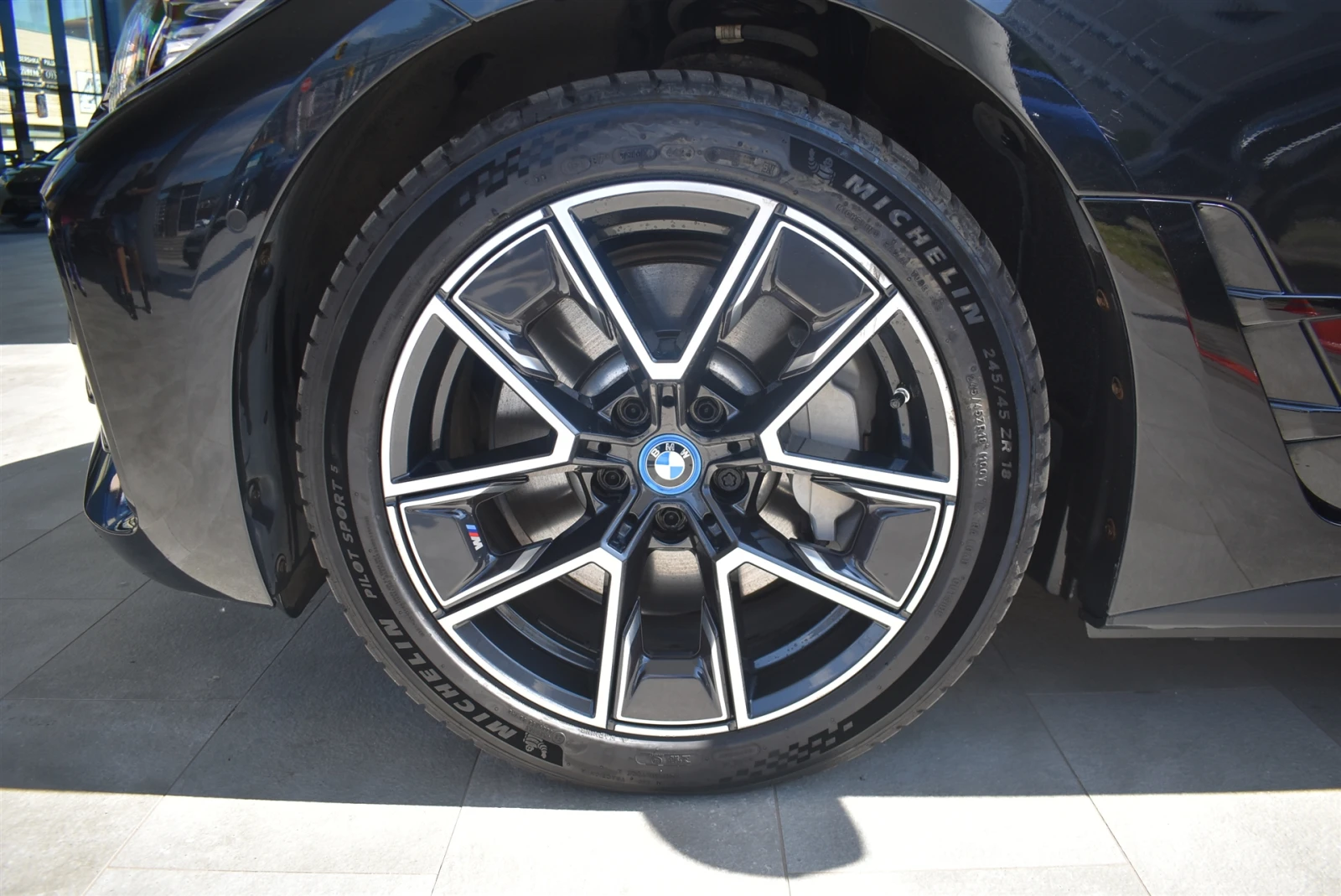 BMW i4 eDrive40 Гран Купе, снимка 5 - Автомобили и джипове - 55623364
