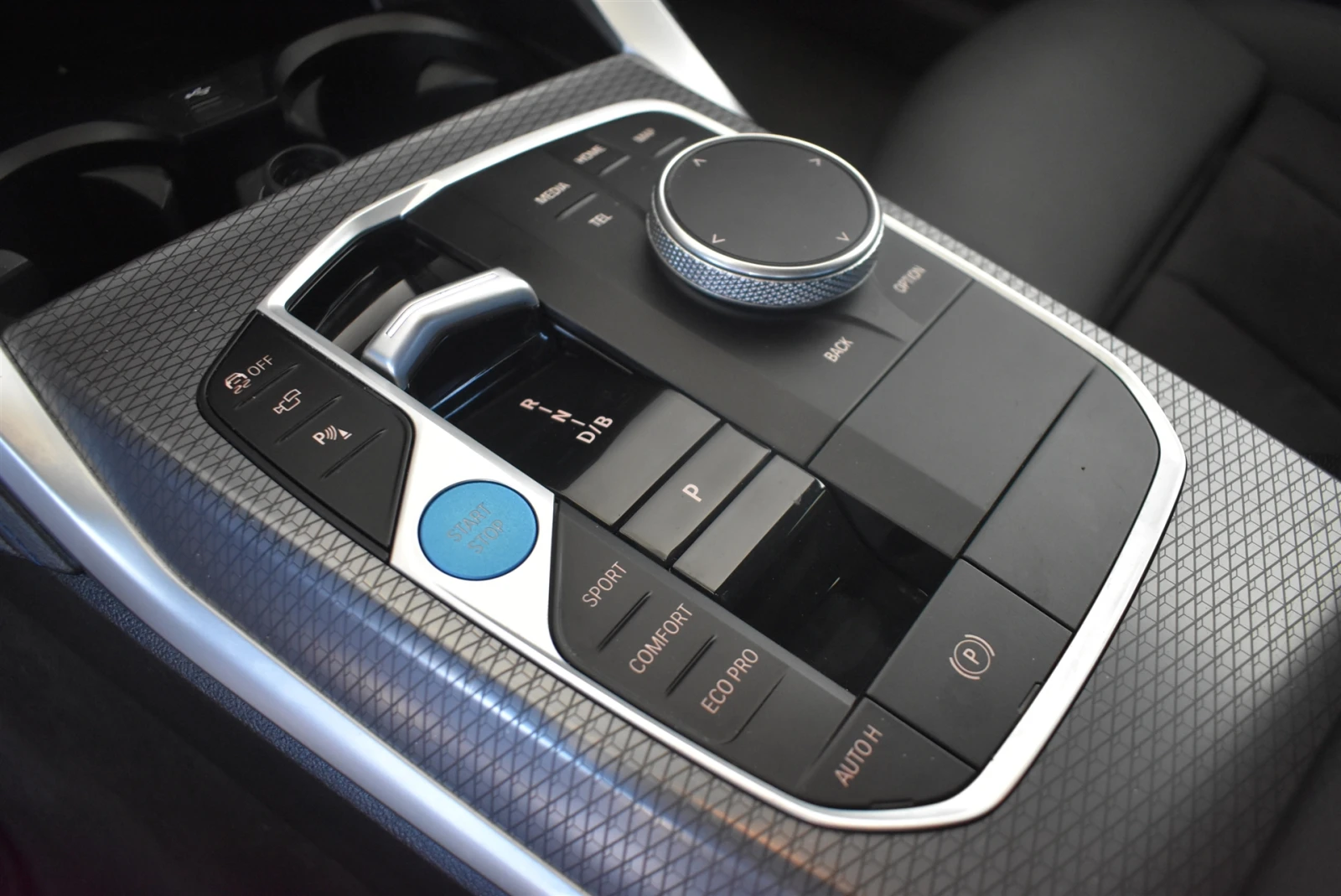 BMW i4 eDrive40 Гран Купе, снимка 13 - Автомобили и джипове - 55623364