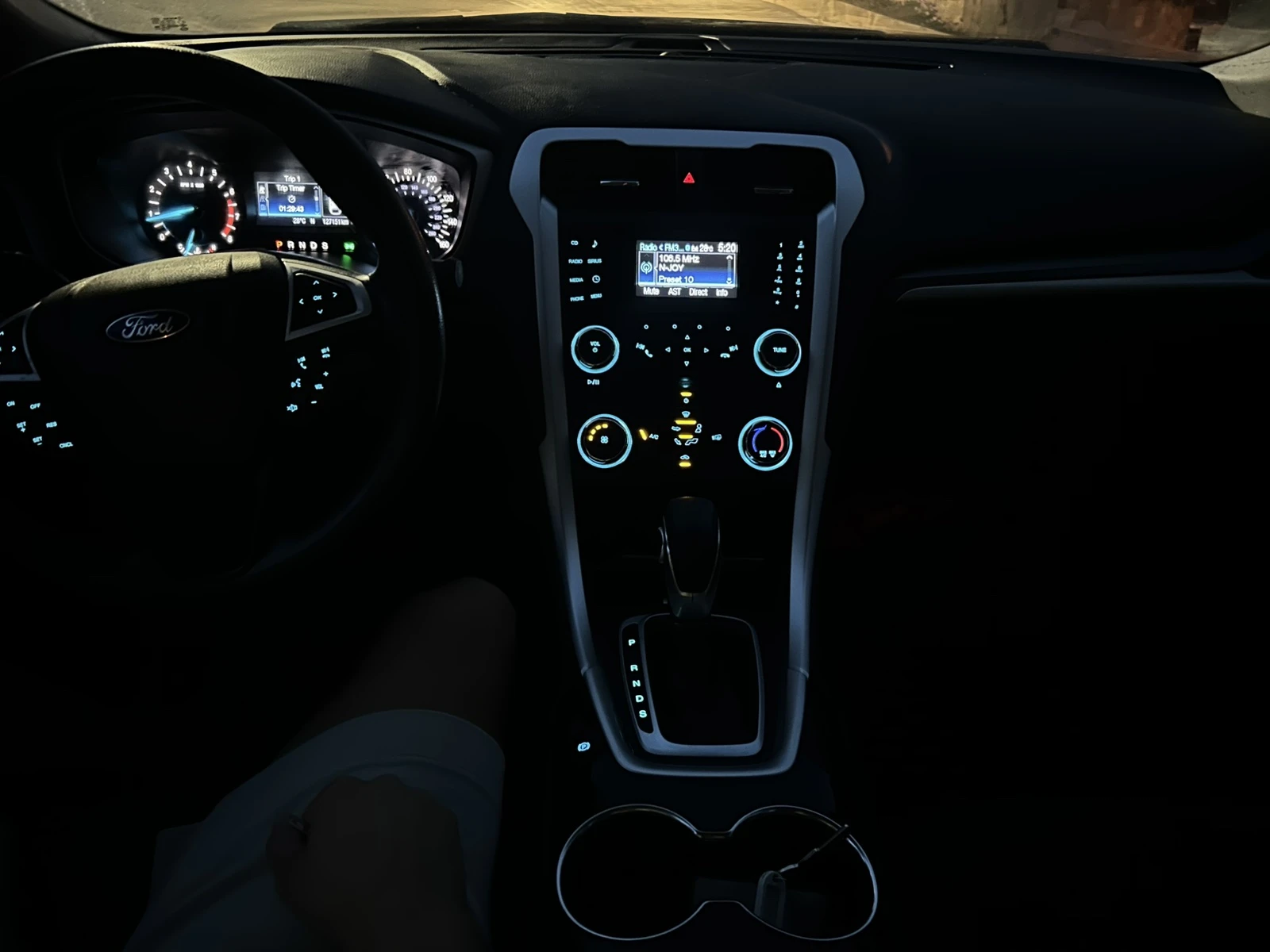 Ford Fusion SE, снимка 9 - Автомобили и джипове - 55750585
