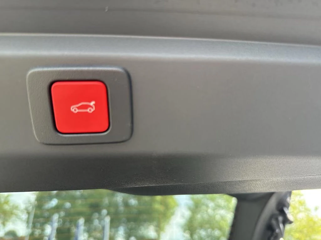 Peugeot 3008 PHEV/e-DSC7/194HP/GT/EXCLUSIVE/CAM/LED/NAVI/645q, снимка 11 - Автомобили и джипове - 55804107
