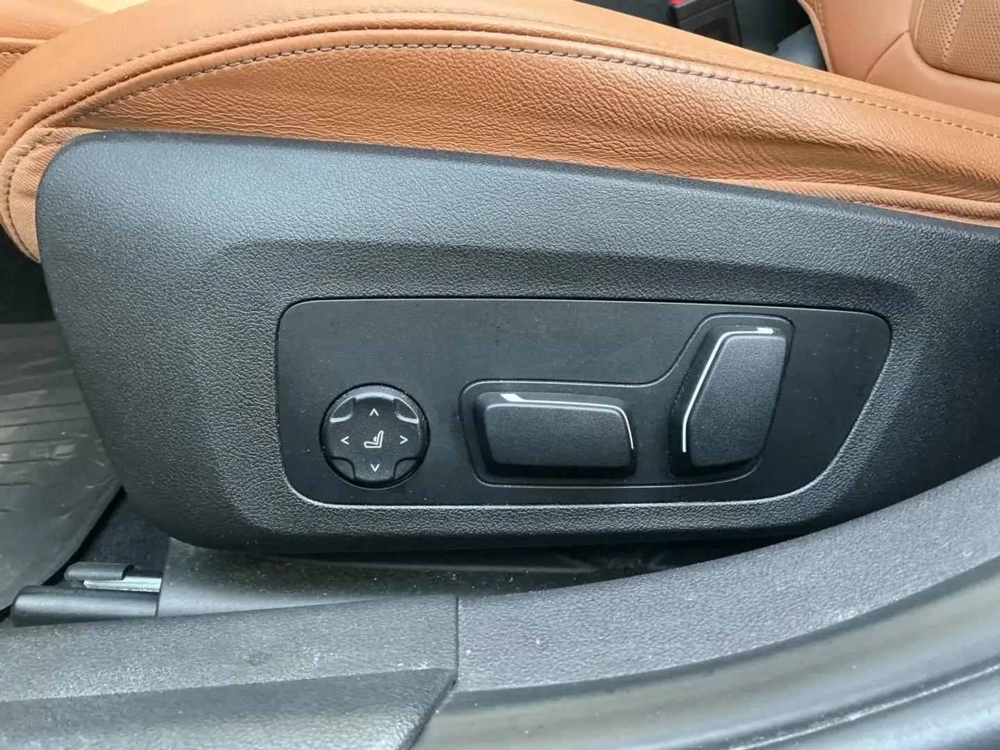 BMW 330 e PREMIUM M SPORT PKG ЦЕНА ДО БЪЛГАРИЯ АВТОКРЕДИТ, снимка 15 - Автомобили и джипове - 55990845