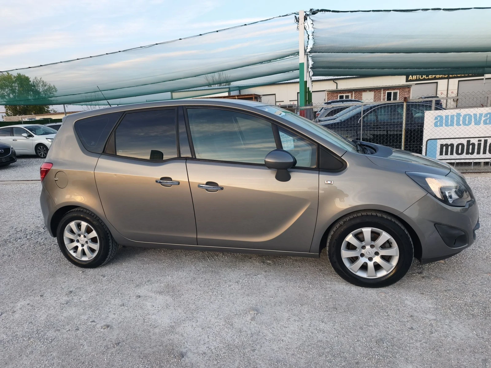 Opel Meriva 1.4i, снимка 5 - Автомобили и джипове - 56405464