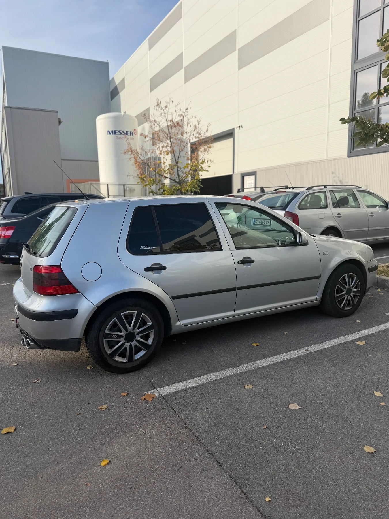 VW Golf, снимка 2 - Автомобили и джипове - 56513658
