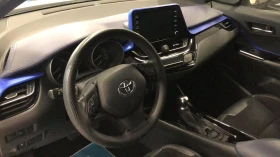 Обява за продажба на Toyota C-HR 2.0HEV/STYLE/184HP/ACC/CARPLAY/BSA/L.ASS/LED/897f ~35 399 лв. - изображение 3 | Auto.bg Обява за продажба на Toyota C-HR 2.0HEV/STYLE/184HP/ACC/CARPLAY/BSA/L.ASS/LED/897f ~35 399 лв. - изображение 3