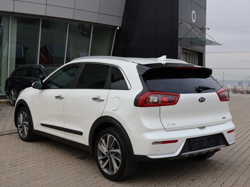 Kia Niro HYBRID, снимка 4 - Автомобили и джипове - 48370048