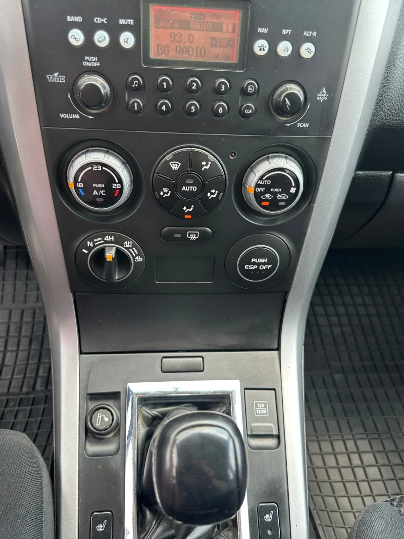 Suzuki Grand vitara, снимка 12 - Автомобили и джипове - 52367320