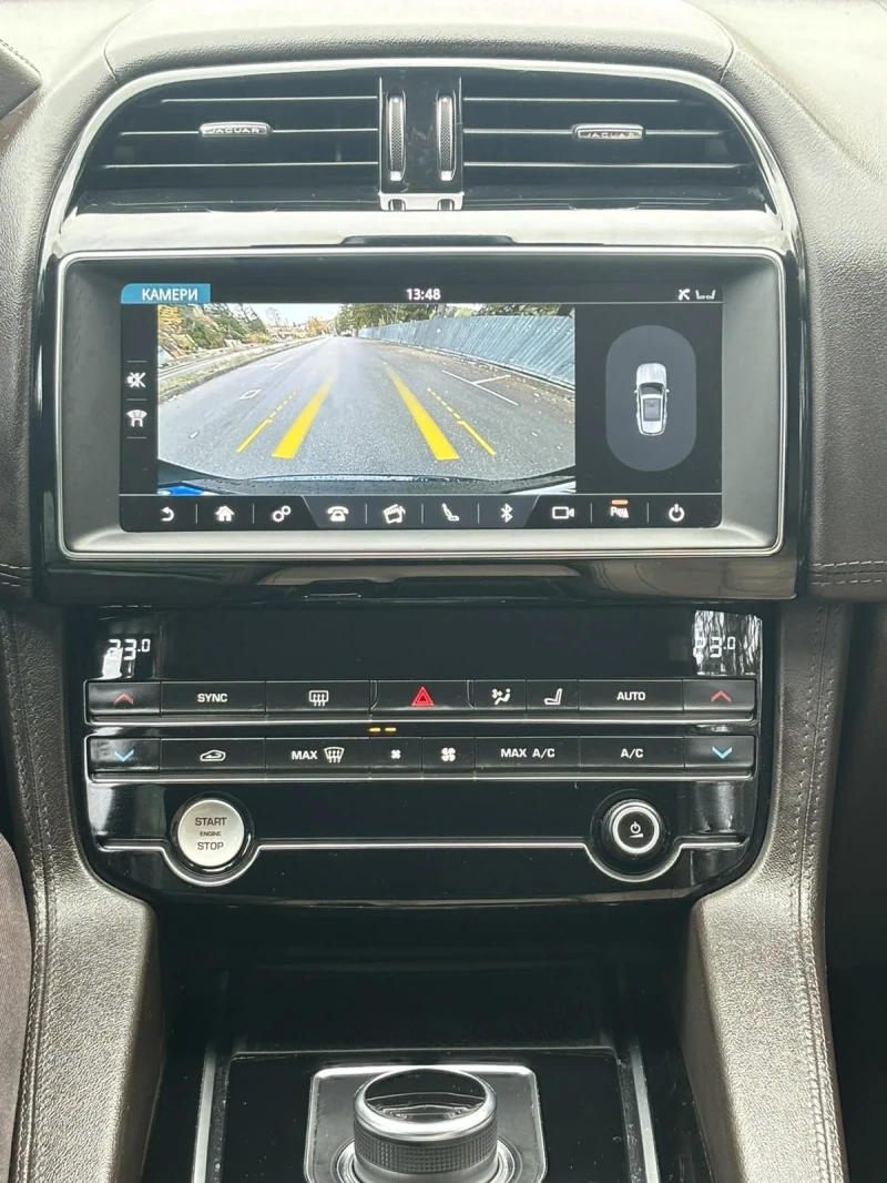 Jaguar F-PACE, снимка 11 - Автомобили и джипове - 52356705