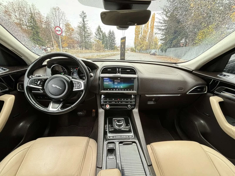 Jaguar F-PACE, снимка 7 - Автомобили и джипове - 52356705
