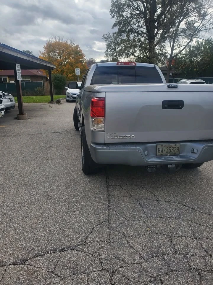 Toyota Tundra CARFAX* АВТОФИНАНСИРАНЕ БЕЗ ПЪРВОНАЧАЛНА ВНОСКА - изображение 3