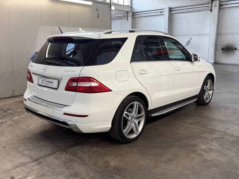 Mercedes-Benz ML 250 * AMG Line* Edition1* 2015* , снимка 4 - Автомобили и джипове - 55155563