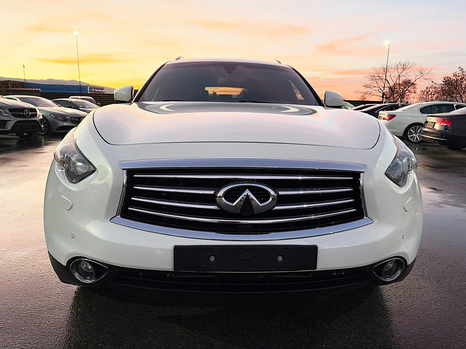 Infiniti QX70 XENON-2016г-360КАМЕРИ-ОБДУХВАНЕ-ПОДГРЯВАНЕ-FULL EK - [1] 