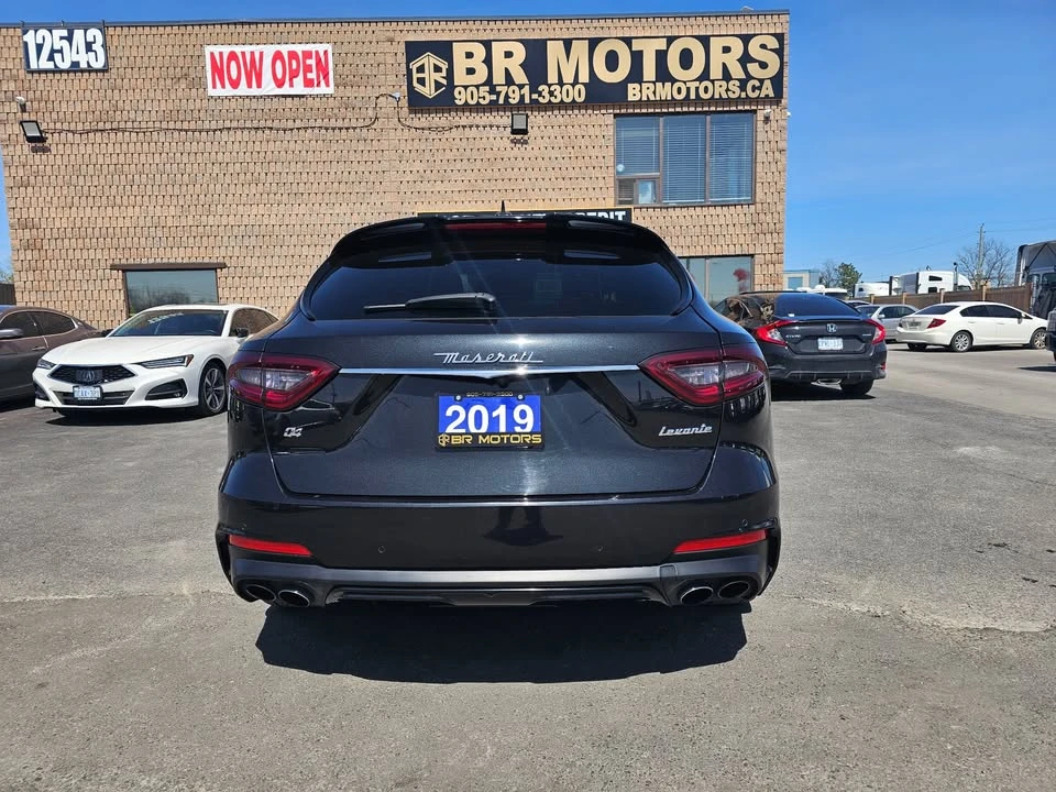 Maserati Levante * LUXURY* * PANORAMA* АвтоКредит(ЦЕНА ДО БГ) - изображение 4