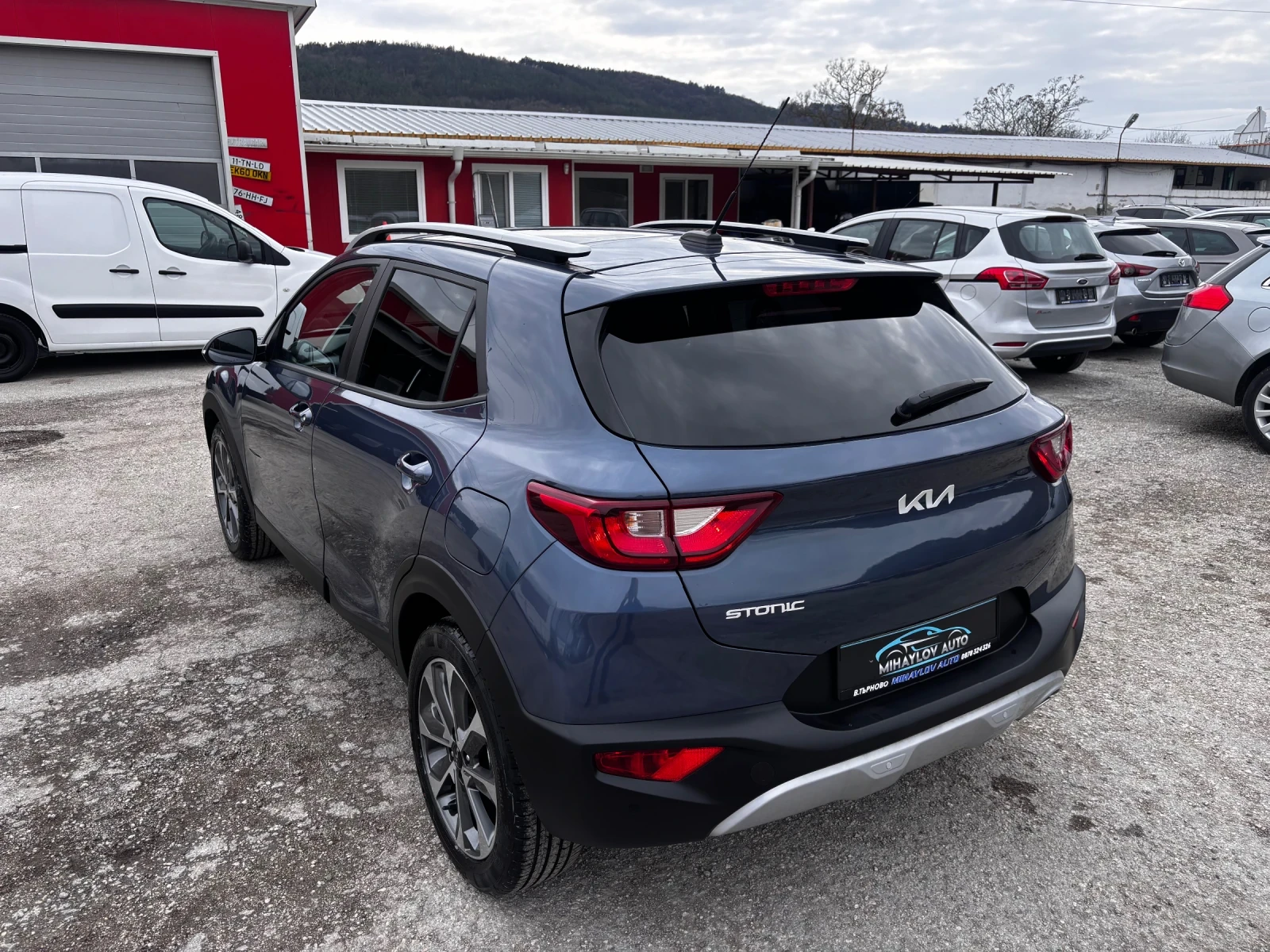 Kia Stonic 1.0 T-GDI MHEV 2000km/КАТО НОВА/CARPLAY/З.Камера, снимка 5 - Автомобили и джипове - 52683788