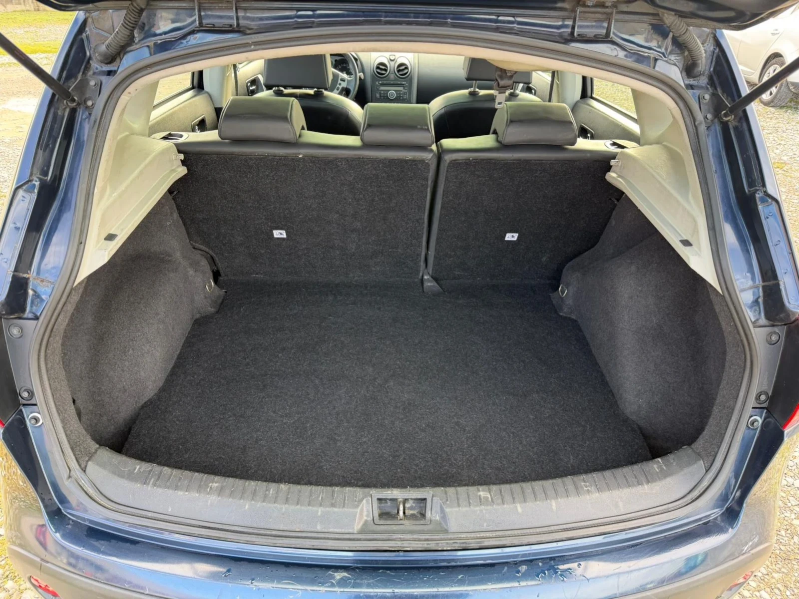 Nissan Qashqai 2.0 - 4x4 - КОЖА - ПАНОРАМА  - изображение 9