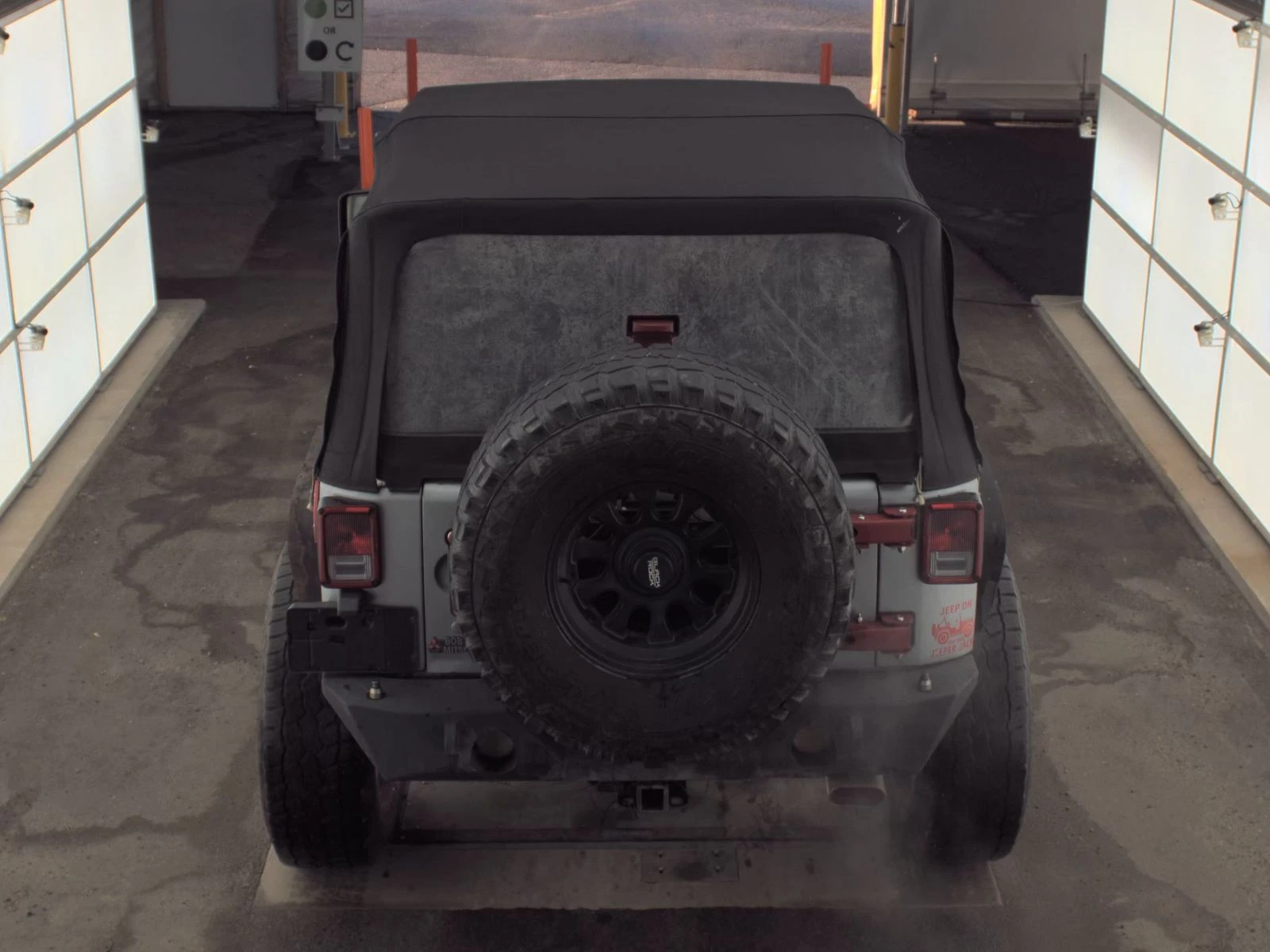 Jeep Wrangler  - изображение 5