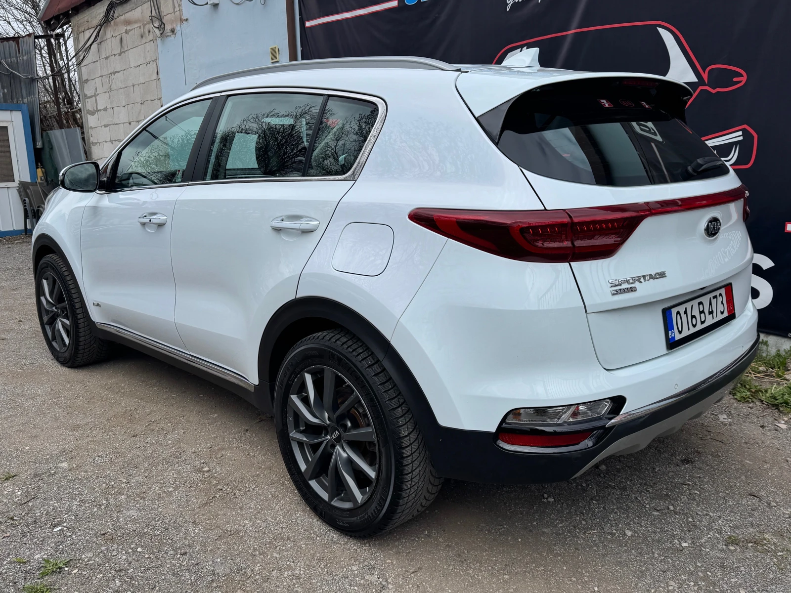 Kia Sportage 1.6 турбо , 4х4 фейслифт , автомат   , Швейцария, снимка 5 - Автомобили и джипове - 53950589