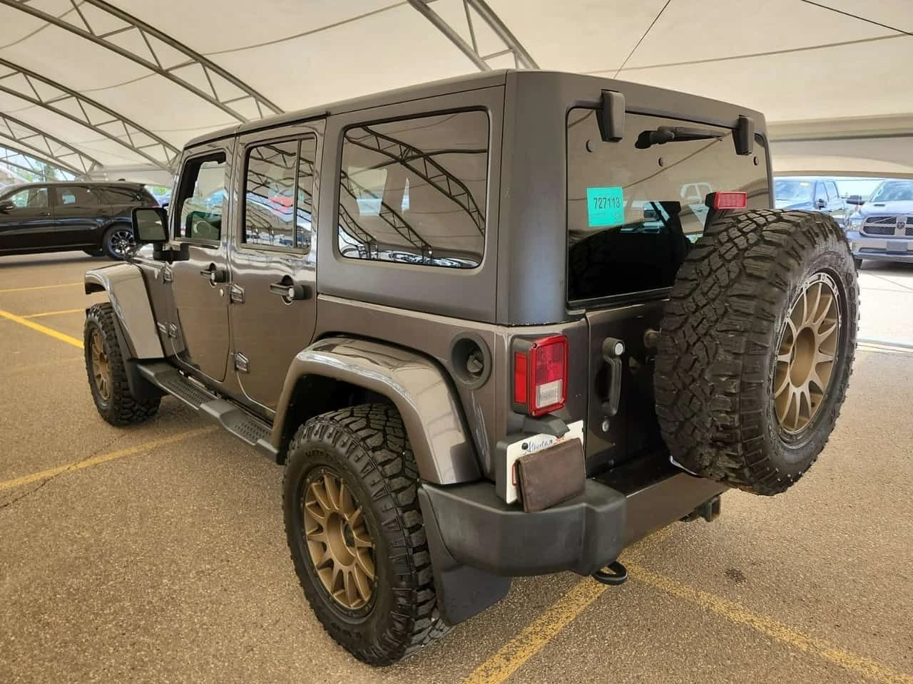 Jeep Wrangler * SAHARA * АВТОКРЕДИТ БЕЗ ПЪРВОНАЧАЛНА ВНОСКА* , снимка 4 - Автомобили и джипове - 55140654
