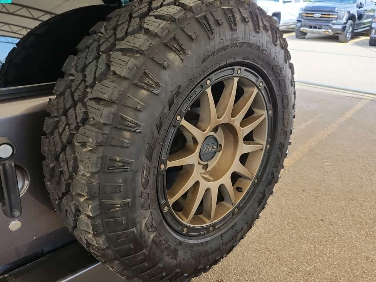 Jeep Wrangler * SAHARA * АВТОКРЕДИТ БЕЗ ПЪРВОНАЧАЛНА ВНОСКА* , снимка 14 - Автомобили и джипове - 55140654