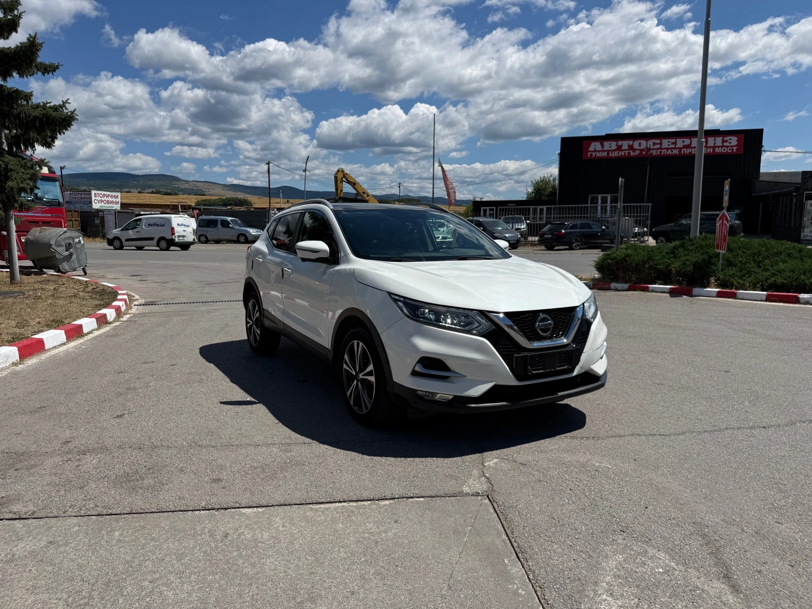 Nissan Qashqai 1.5DCI включена регистрация, снимка 4 - Автомобили и джипове - 55274616