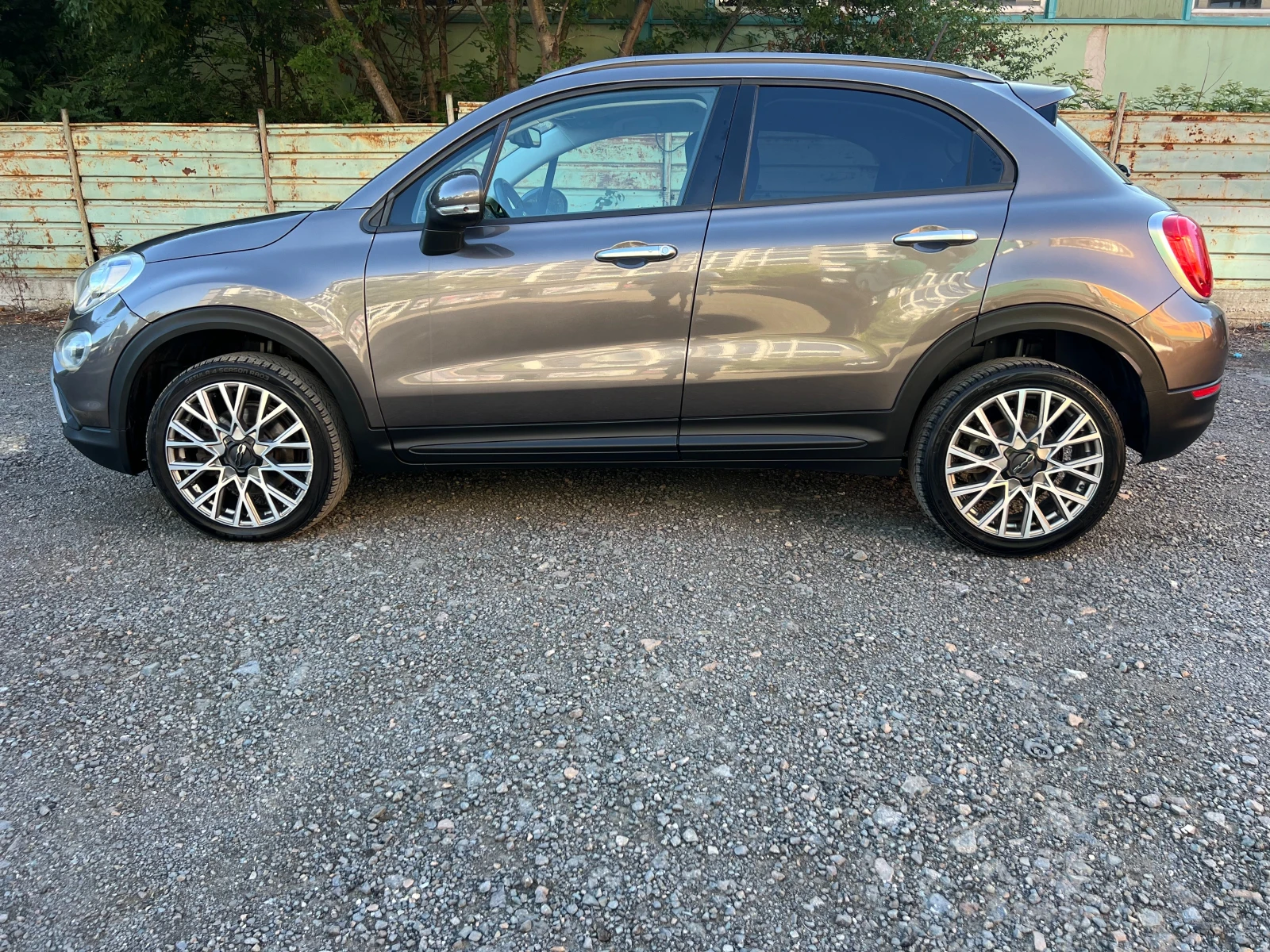Fiat 500X 2.0MJ CROSS PLUS LIMITED 4X4 KEYLESS NAVI 9ск, снимка 4 - Автомобили и джипове - 55480524