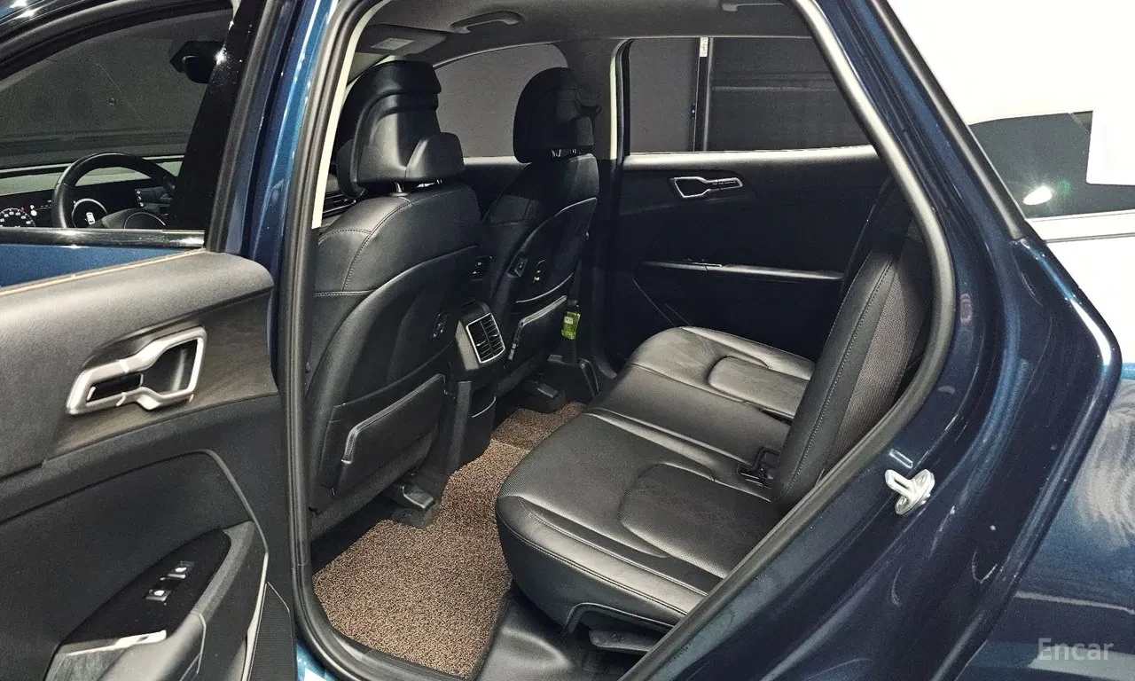 Kia Sportage AWD / SIGNATURE GRAVITY / ОБДУХ / 360 КАМЕРИ / , снимка 15 - Автомобили и джипове - 55739740