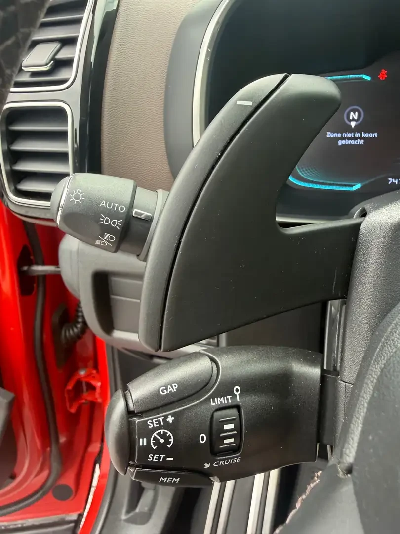 Citroen C5 Aircross, снимка 13 - Автомобили и джипове - 55751362