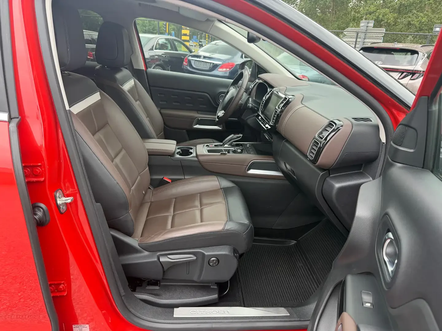 Citroen C5 Aircross, снимка 9 - Автомобили и джипове - 55751362