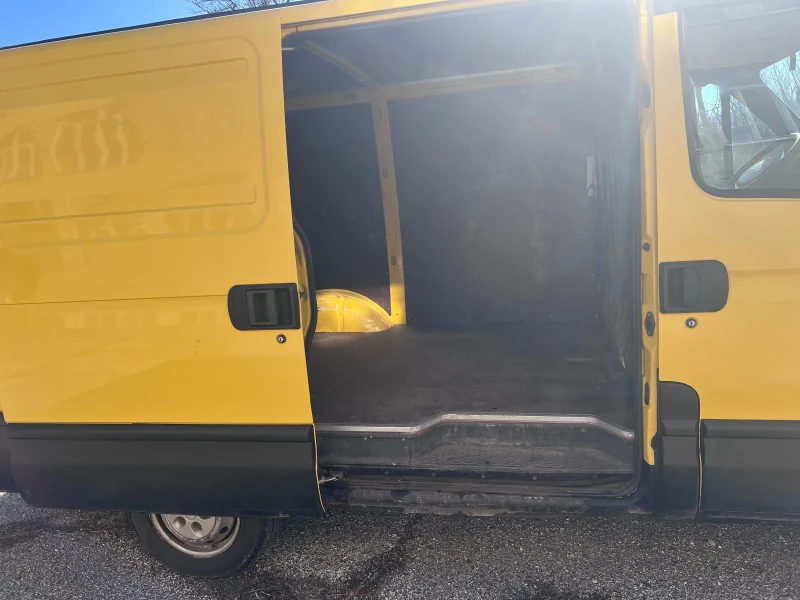 Iveco Daily, снимка 7 - Бусове и автобуси - 49031833