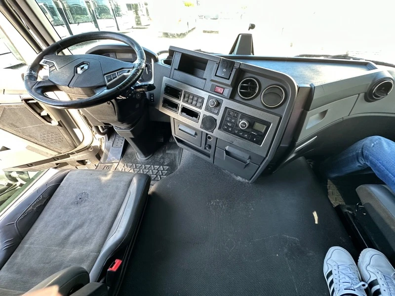 Renault Premium Ретардер Климатик, снимка 11 - Камиони - 47599418