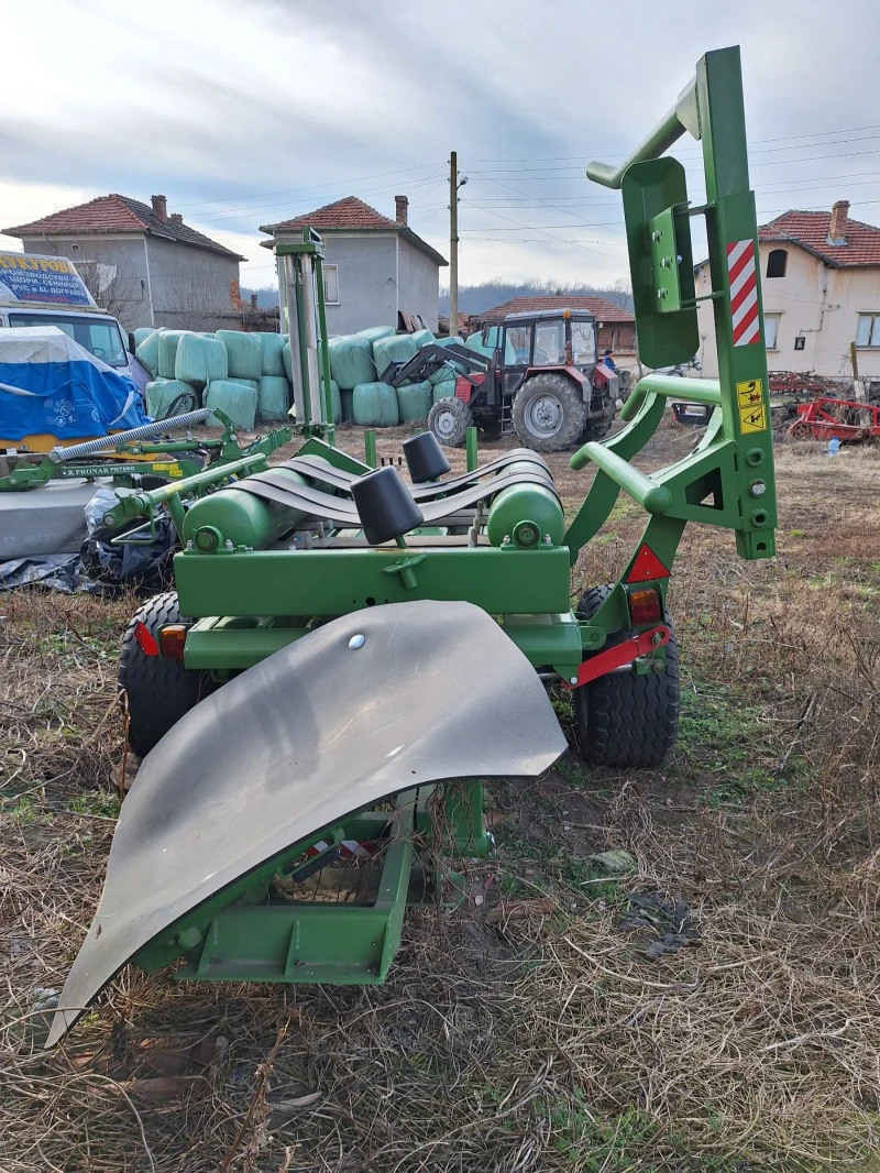 Балировачка John Deere PRONAR Z245 Фолираща машина, снимка 2 - Селскостопанска техника - 52327020