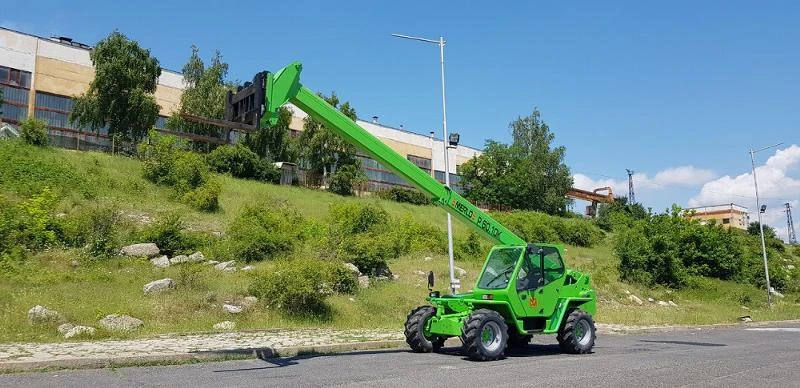 Телескопичен товарач Merlo P 60.10   4x4x4 - изображение 4