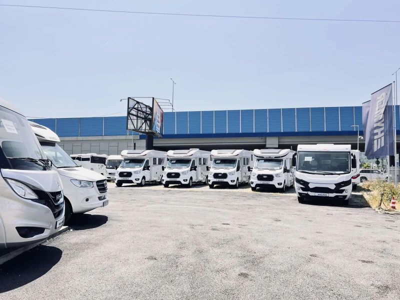 Кемпер ROLLER TEAM Kronos 284 TL 5 местен АВТОМАТИК DOMETIC, снимка 3 - Каравани и кемпери - 50621756