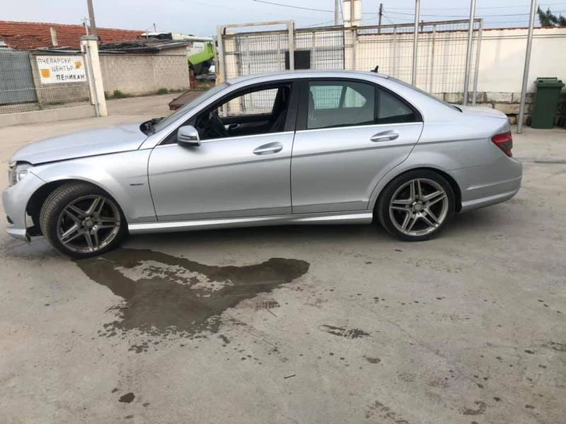 Двигател за Mercedes-Benz C 350, снимка 1 - Части - 25268962