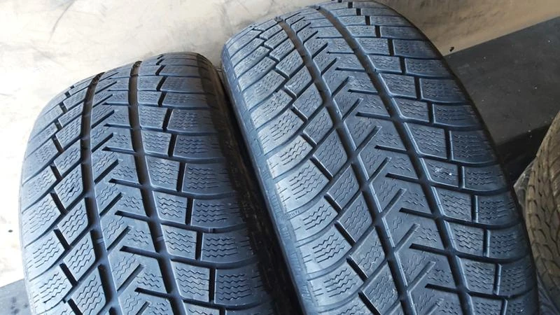 Гуми Зимни 255/50R19, снимка 2 - Гуми и джанти - 27409054