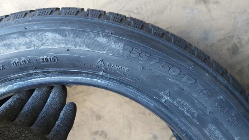 Гуми Зимни 255/50R19, снимка 9 - Гуми и джанти - 27409054