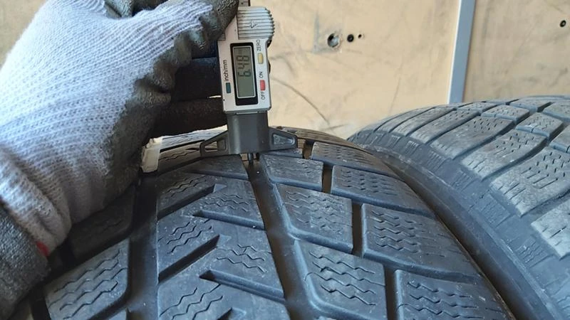 Гуми Зимни 255/50R19, снимка 5 - Гуми и джанти - 27409054