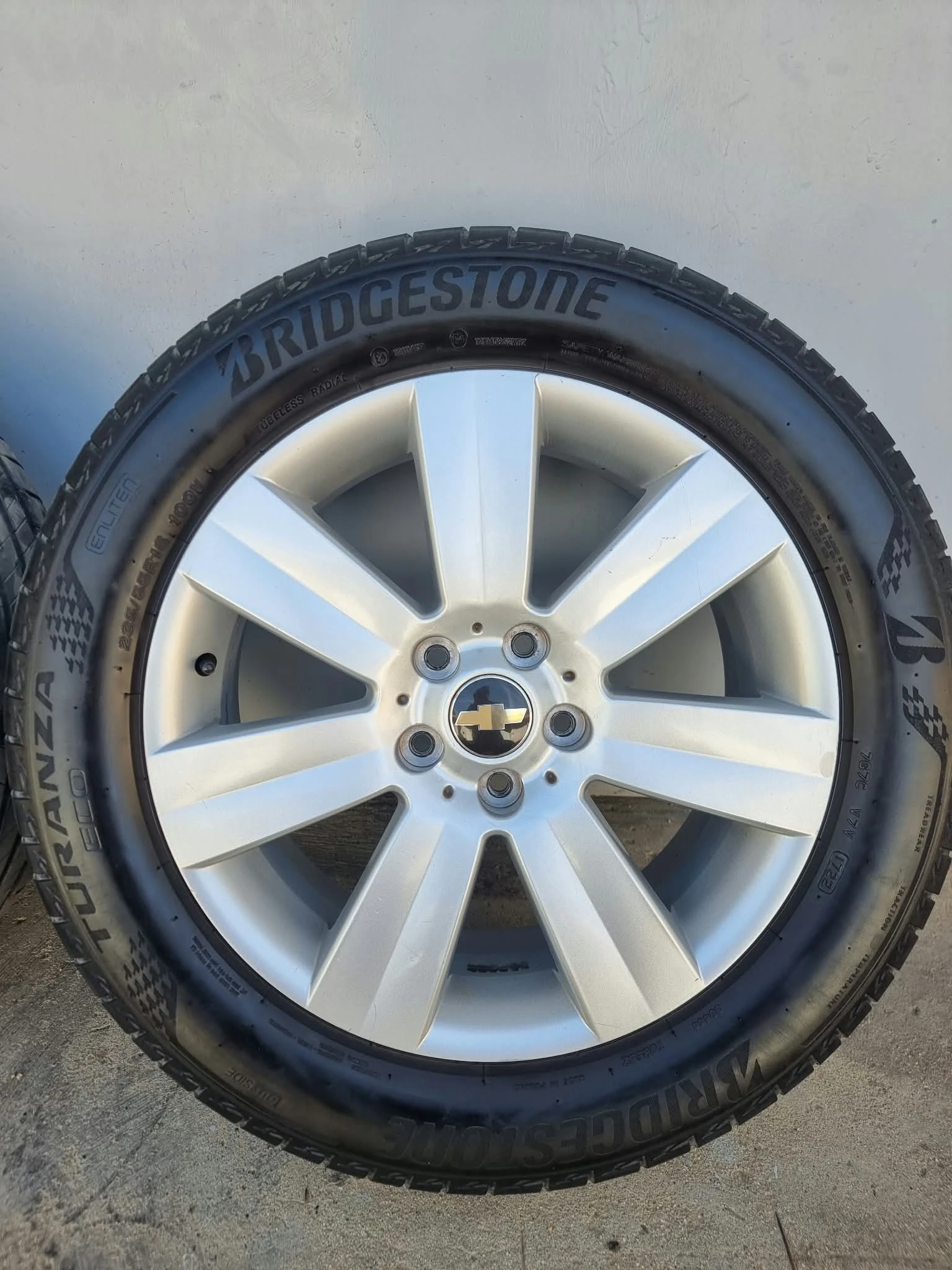 ���� � ������ 235/55R18 �� Chevrolet Captiva | Mobile.bg � ����������� 1