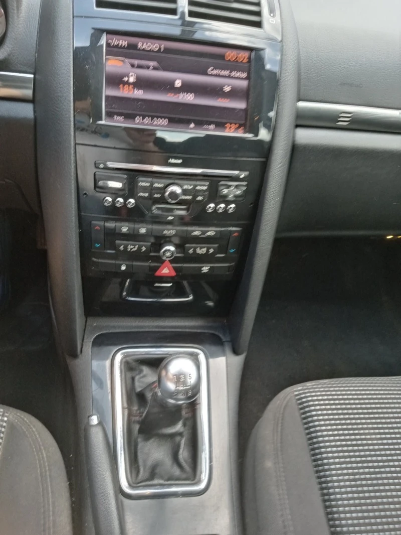 Peugeot 407 1.6 HDI-109кс, снимка 12 - Автомобили и джипове - 41861450