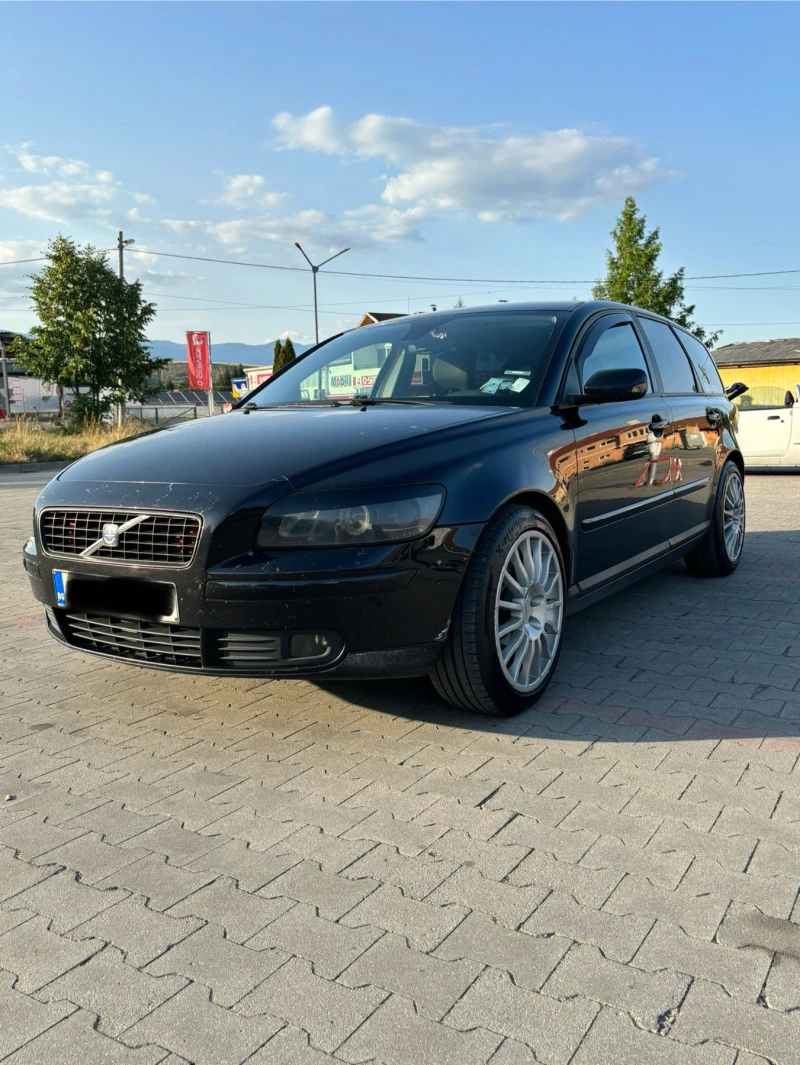 Volvo V50 T5 , снимка 1 - Автомобили и джипове - 46560932