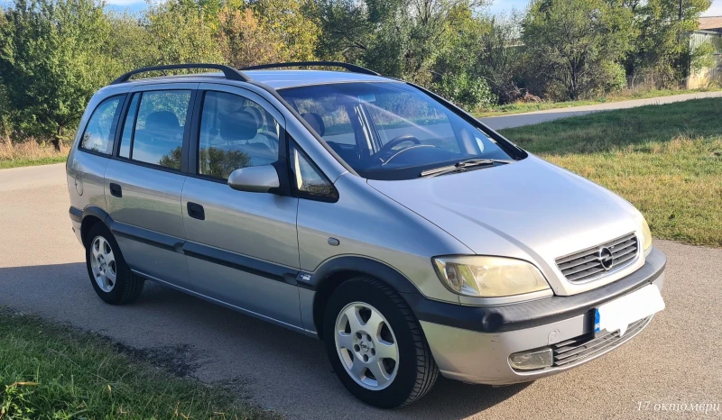 Opel Zafira, снимка 5 - Автомобили и джипове - 48060322